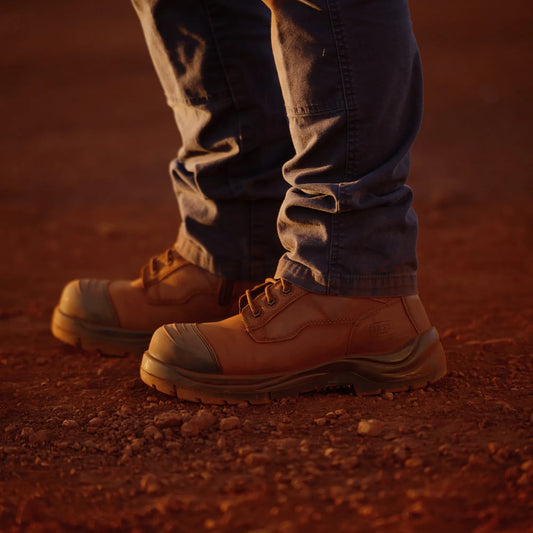 7212 Lang Safety Boot Rust