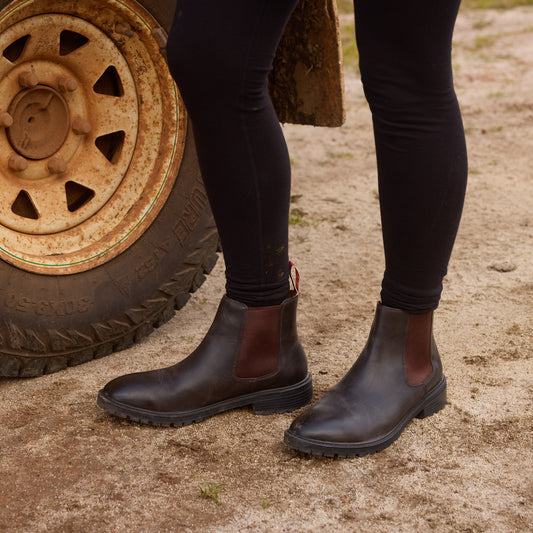 645 Chinchilla Boot Chestnut